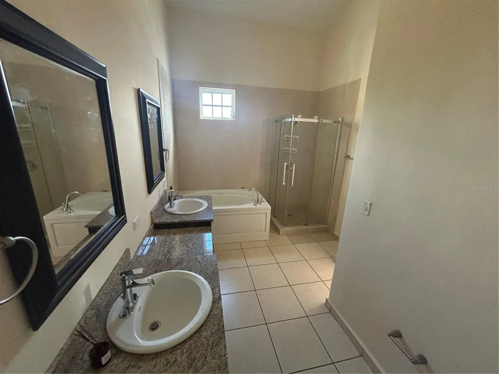 C11 BRIGHTON COUNTRY CLUB Dorado, PR 00646