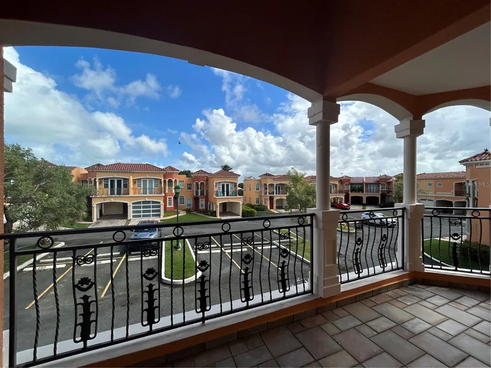 C11 BRIGHTON COUNTRY CLUB Dorado, PR 00646