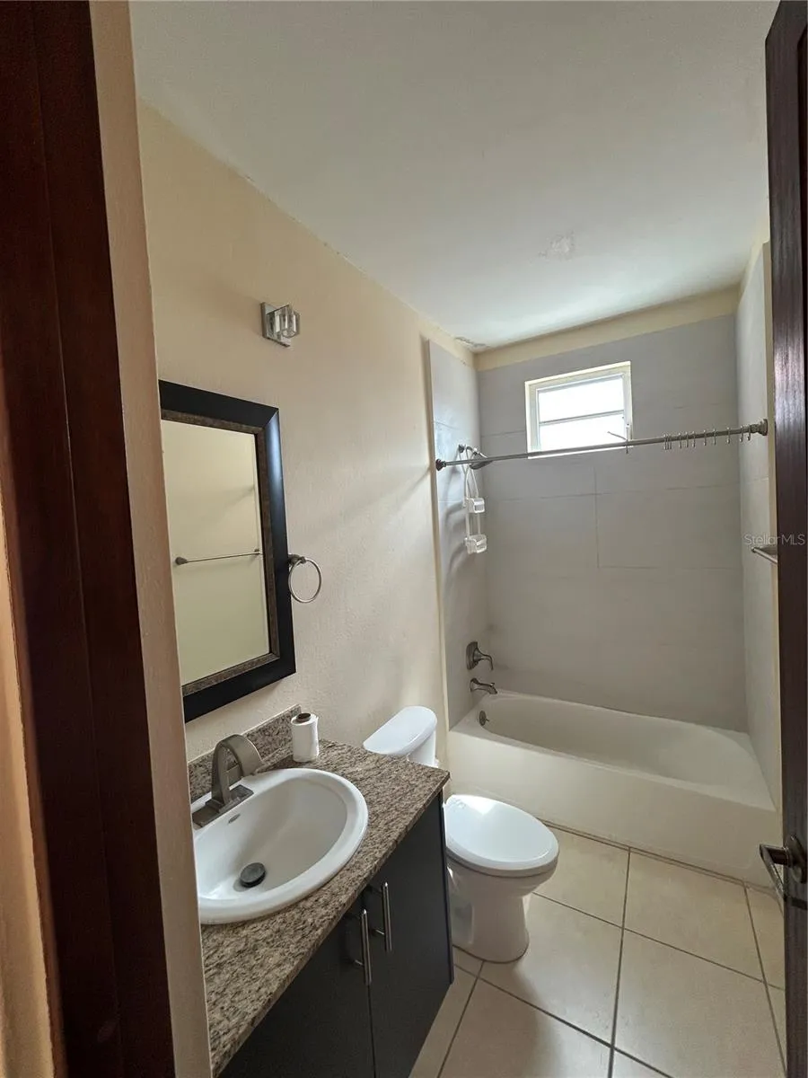C11 BRIGHTON COUNTRY CLUB Dorado, PR 00646