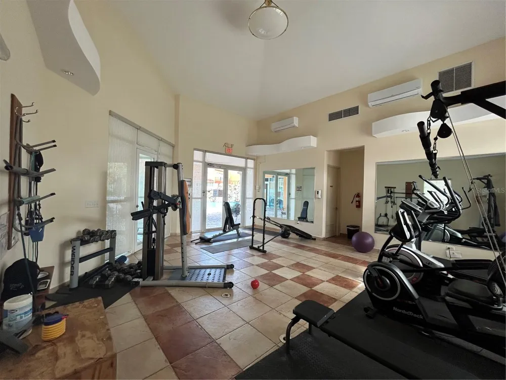 C11 BRIGHTON COUNTRY CLUB Dorado, PR 00646