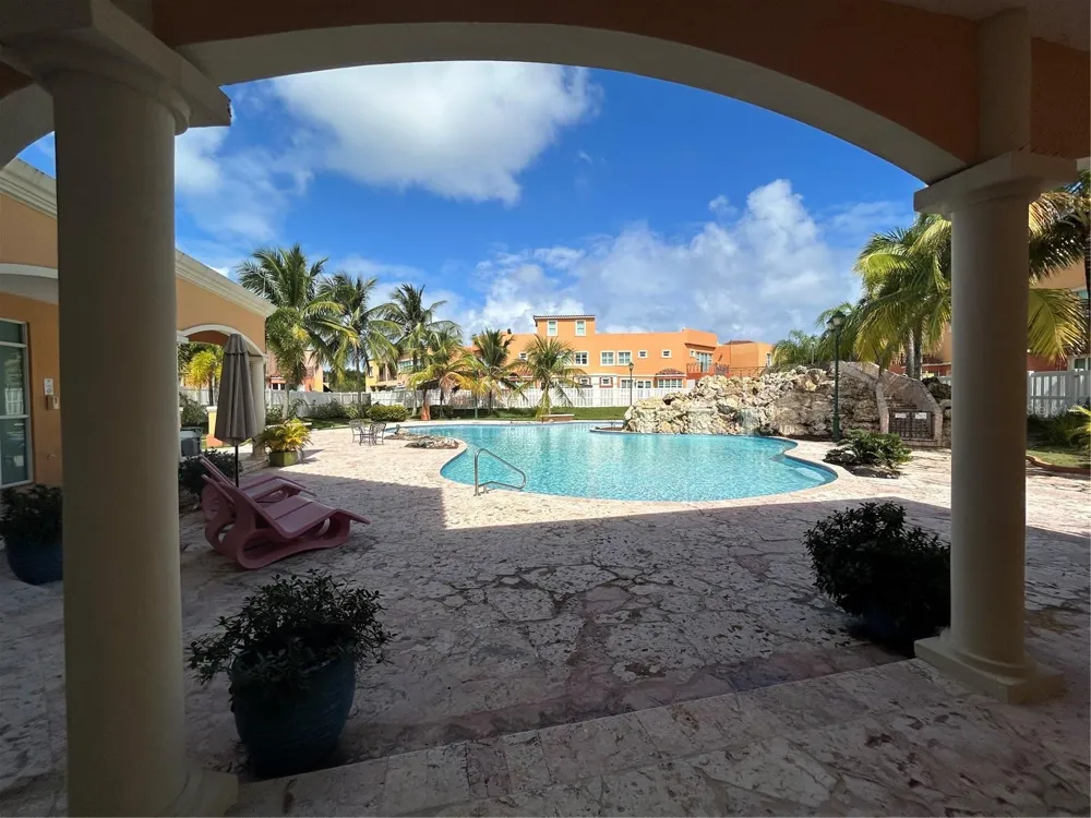 C11 BRIGHTON COUNTRY CLUB Dorado, PR 00646