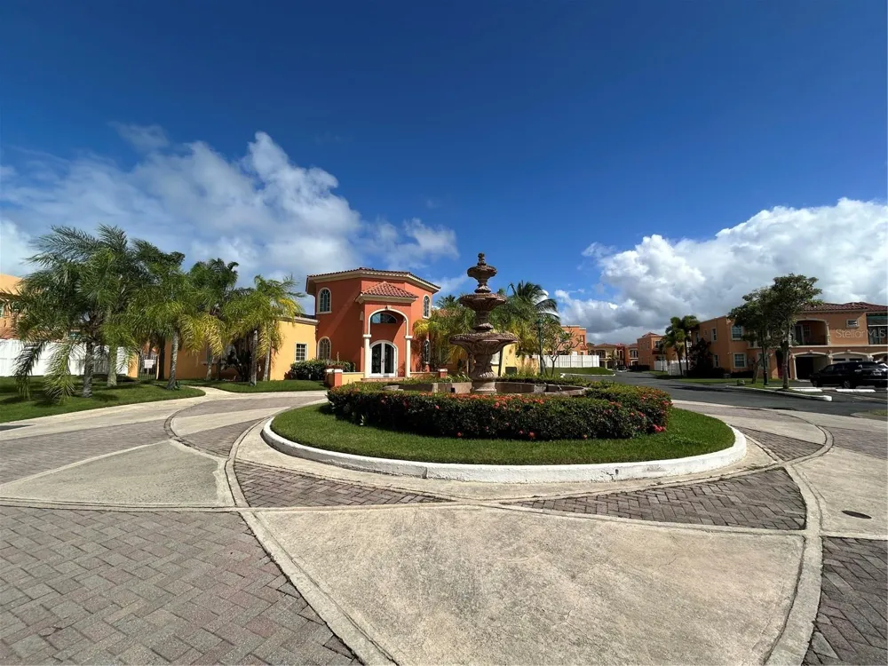 C11 BRIGHTON COUNTRY CLUB Dorado, PR 00646