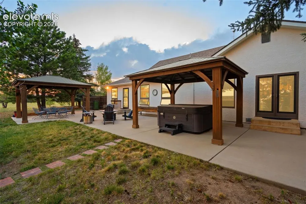 8175 Mohawk Road Colorado Springs, CO 80908