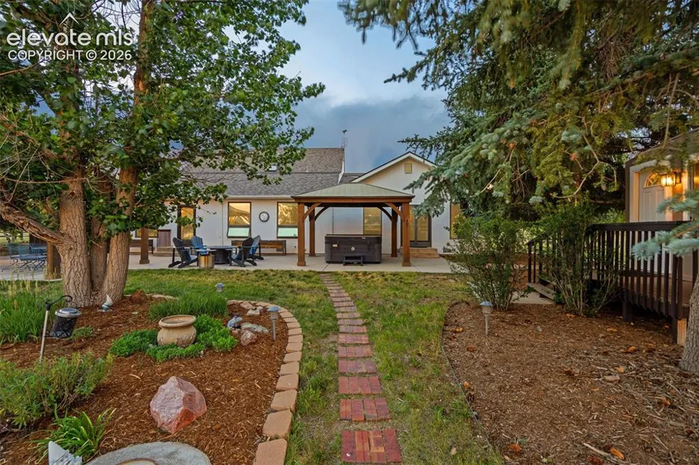 8175 Mohawk Road Colorado Springs, CO 80908