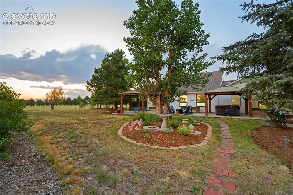 8175 Mohawk Road Colorado Springs, CO 80908