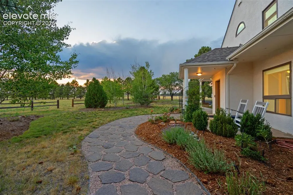 8175 Mohawk Road Colorado Springs, CO 80908