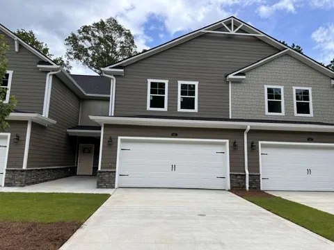 #11, 1442 Grove Park Drive #011