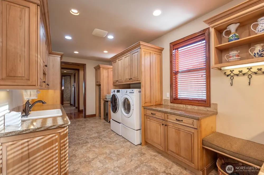 6589 Eagle Drive NE Moses Lake, WA 98837