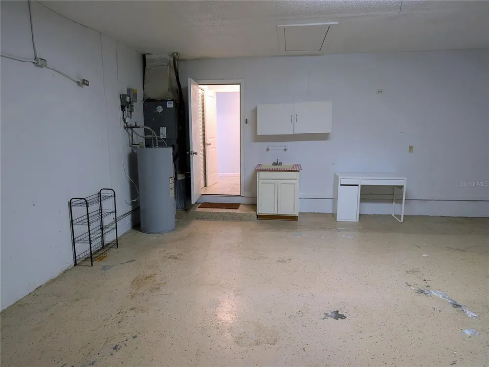 8707 51ST AVENUE W Bradenton, FL 34210