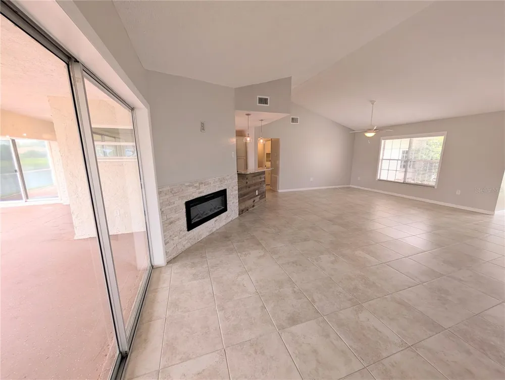 8707 51ST AVENUE W Bradenton, FL 34210