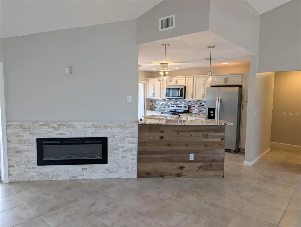 8707 51ST AVENUE W Bradenton, FL 34210