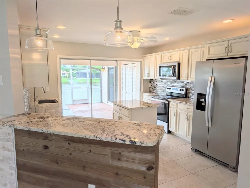 8707 51ST AVENUE W Bradenton, FL 34210