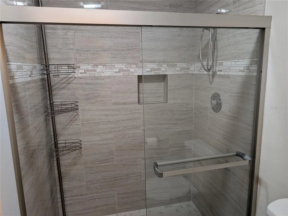 8707 51ST AVENUE W Bradenton, FL 34210