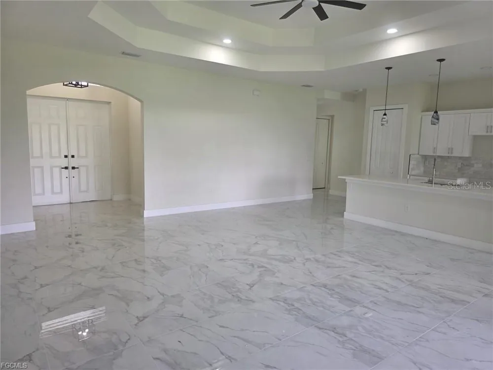 3852 HOPEVALE STREET Fort Myers, FL 33905