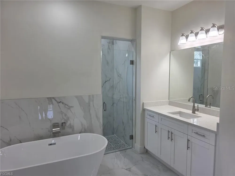 3852 HOPEVALE STREET Fort Myers, FL 33905