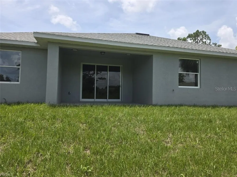 3852 HOPEVALE STREET Fort Myers, FL 33905