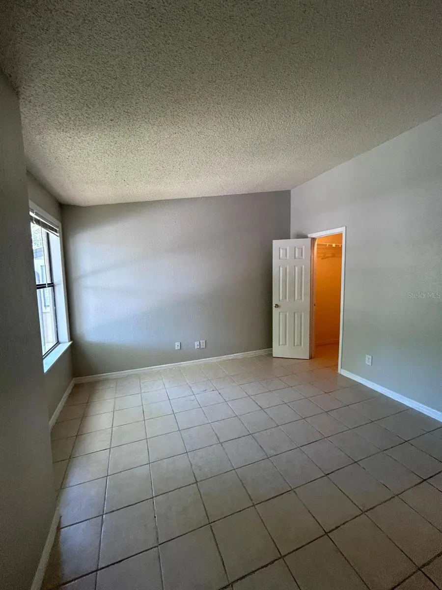 2948 ANTIQUE OAKS CIRCLE #94 Winter Park, FL 32792