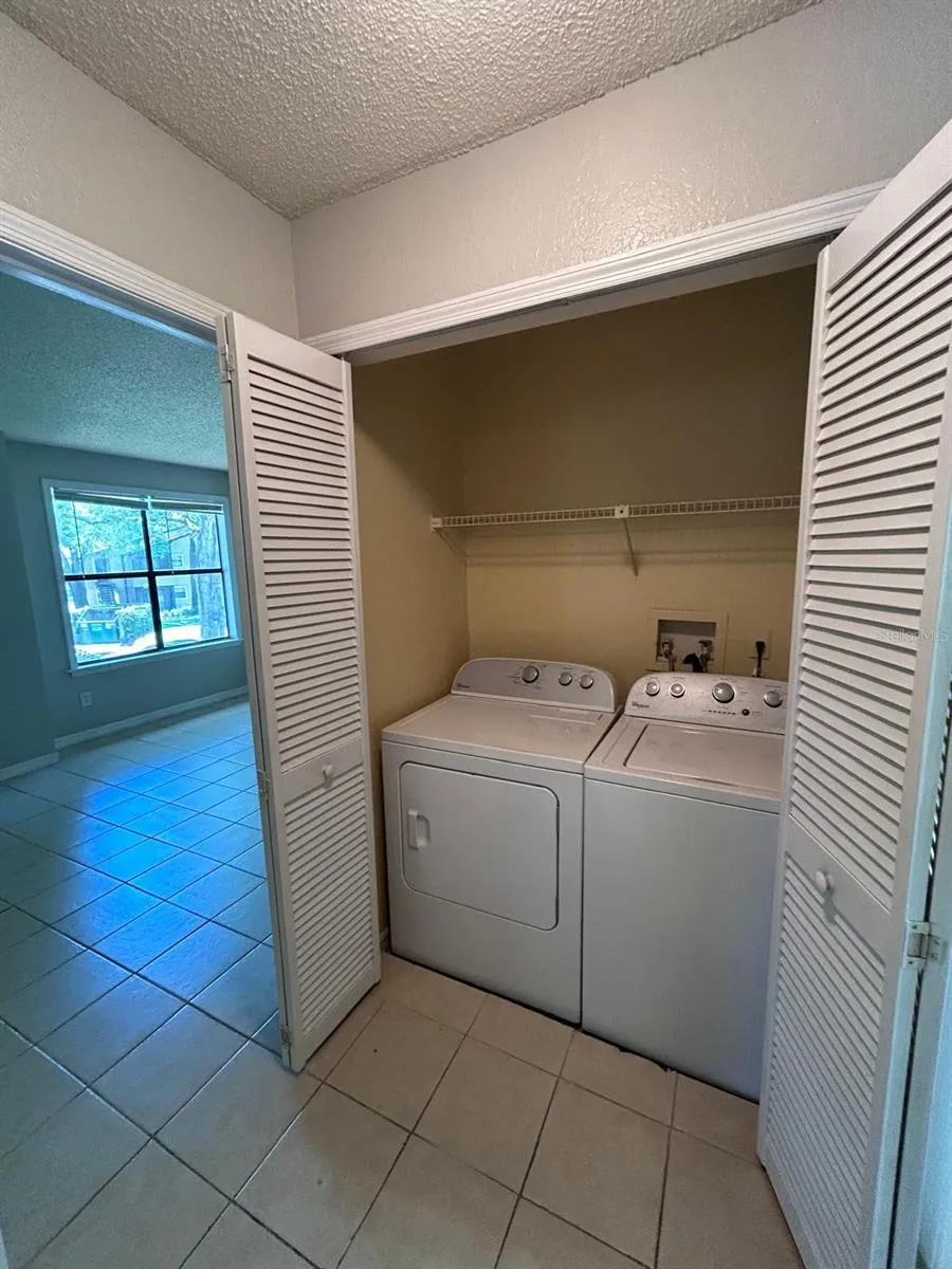 2948 ANTIQUE OAKS CIRCLE #94 Winter Park, FL 32792