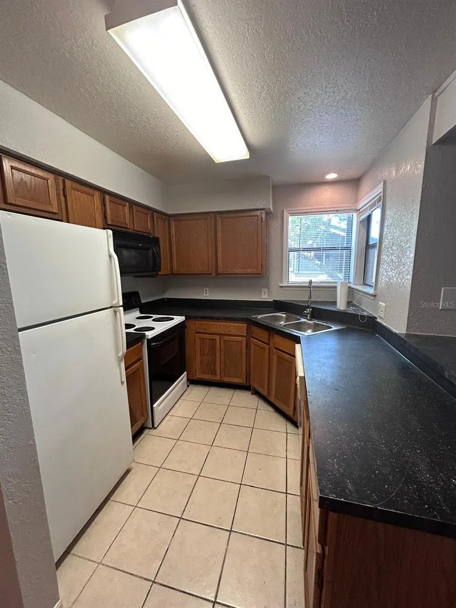 2948 ANTIQUE OAKS CIRCLE #94 Winter Park, FL 32792