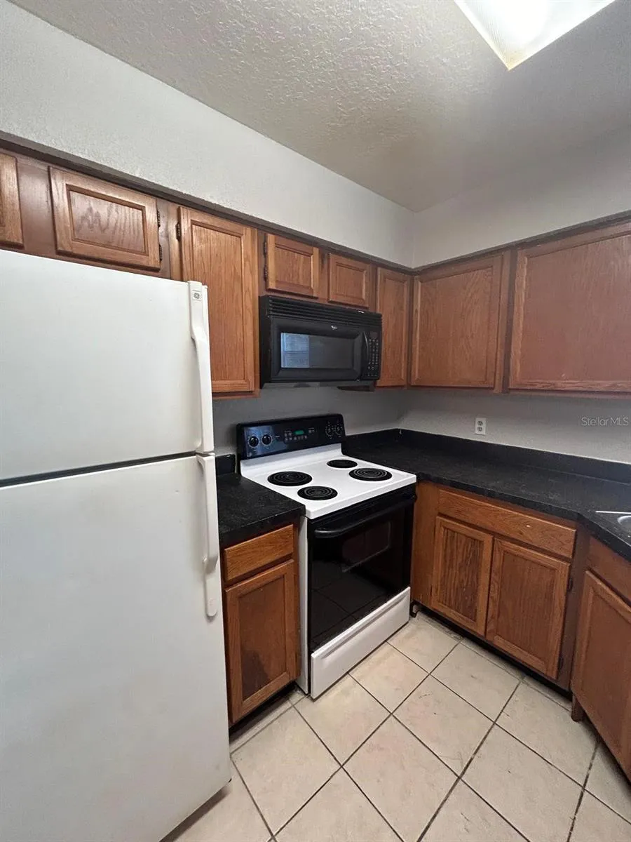 2948 ANTIQUE OAKS CIRCLE #94 Winter Park, FL 32792