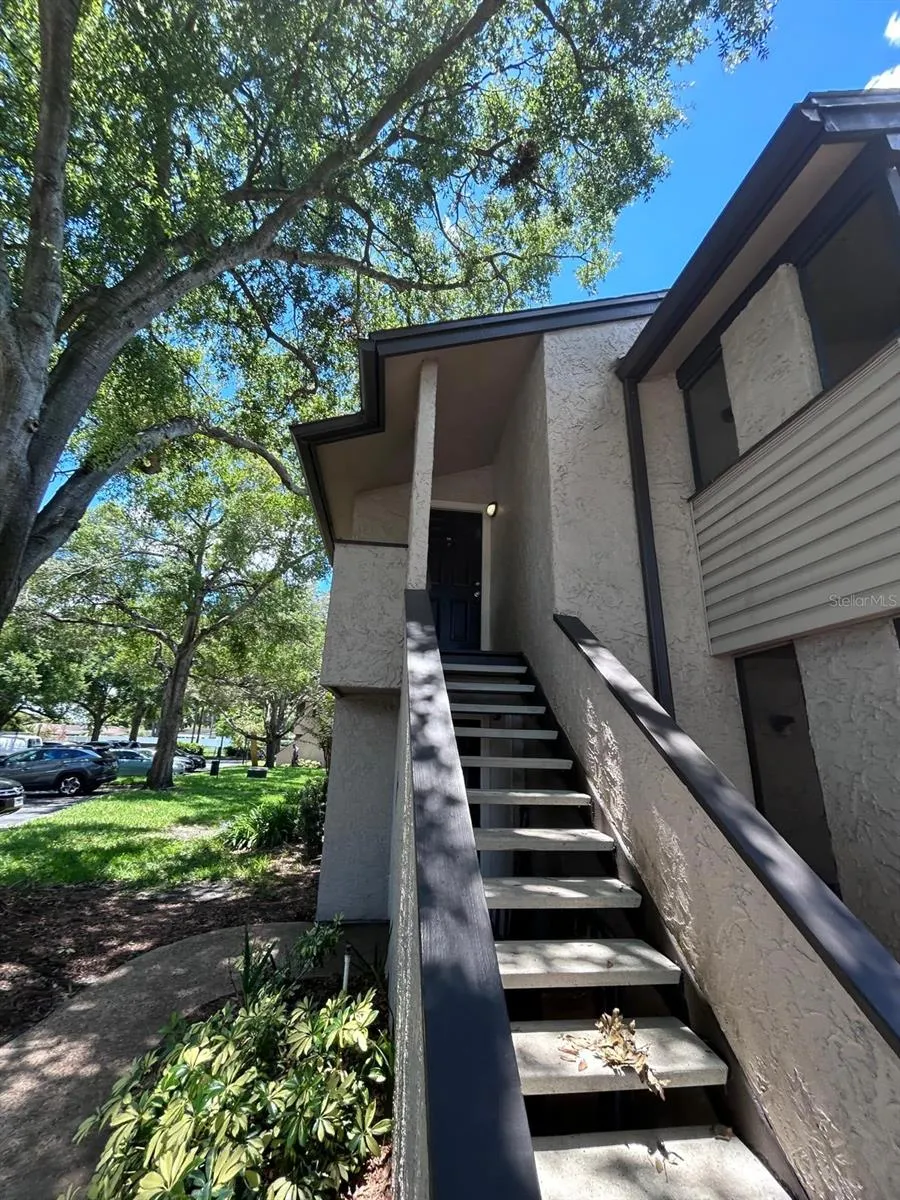 2948 ANTIQUE OAKS CIRCLE #94 Winter Park, FL 32792