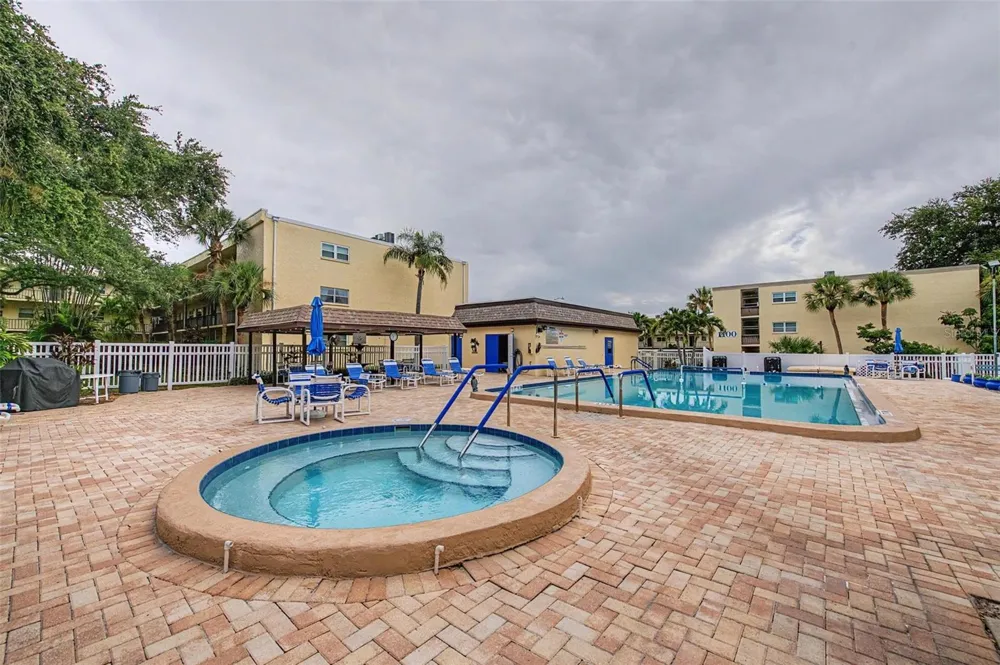11485 OAKHURST ROAD #204 Largo, FL 33774