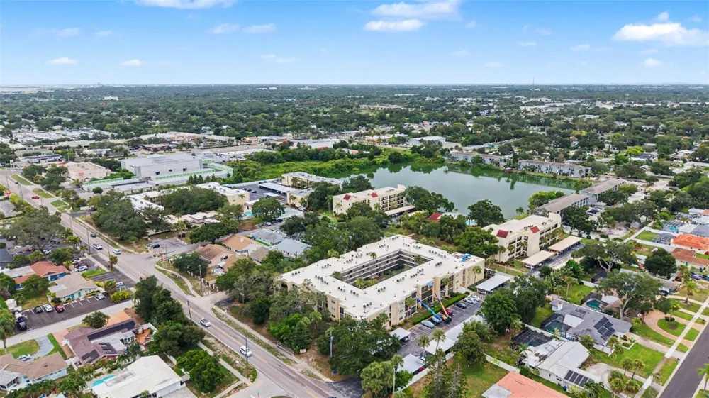 11485 OAKHURST ROAD #204 Largo, FL 33774