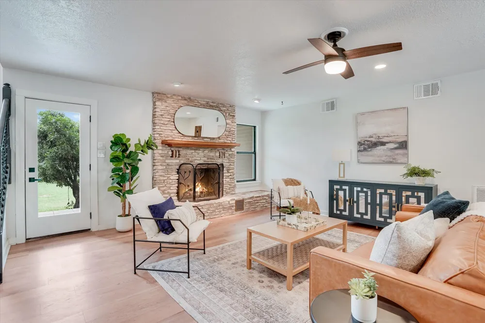56 Woodcreek Drive Wimberley, TX 78676
