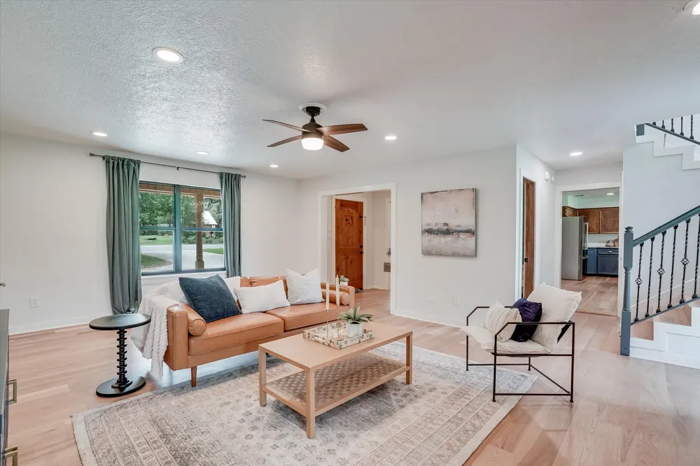 56 Woodcreek Drive Wimberley, TX 78676