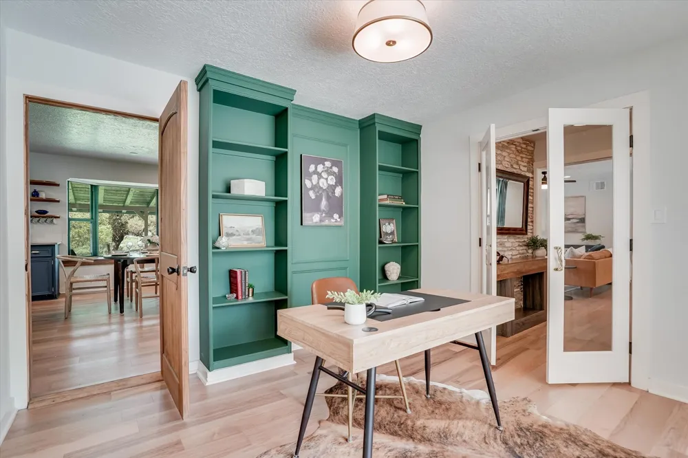 56 Woodcreek Drive Wimberley, TX 78676