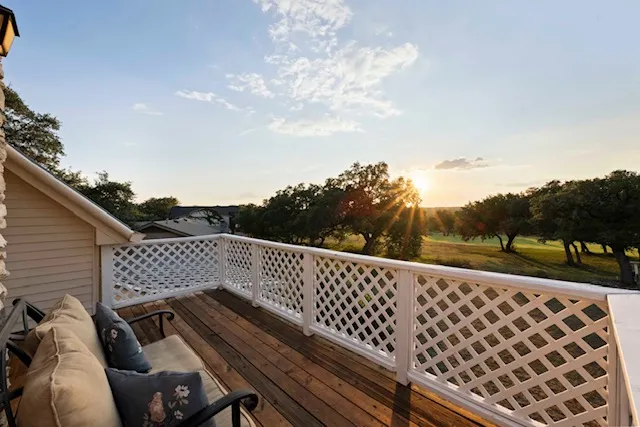56 Woodcreek Drive Wimberley, TX 78676