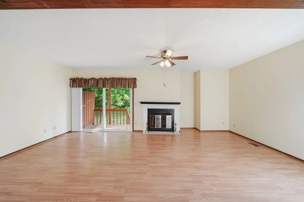2760 Walden Woods Boulevard Jackson, MI 49201