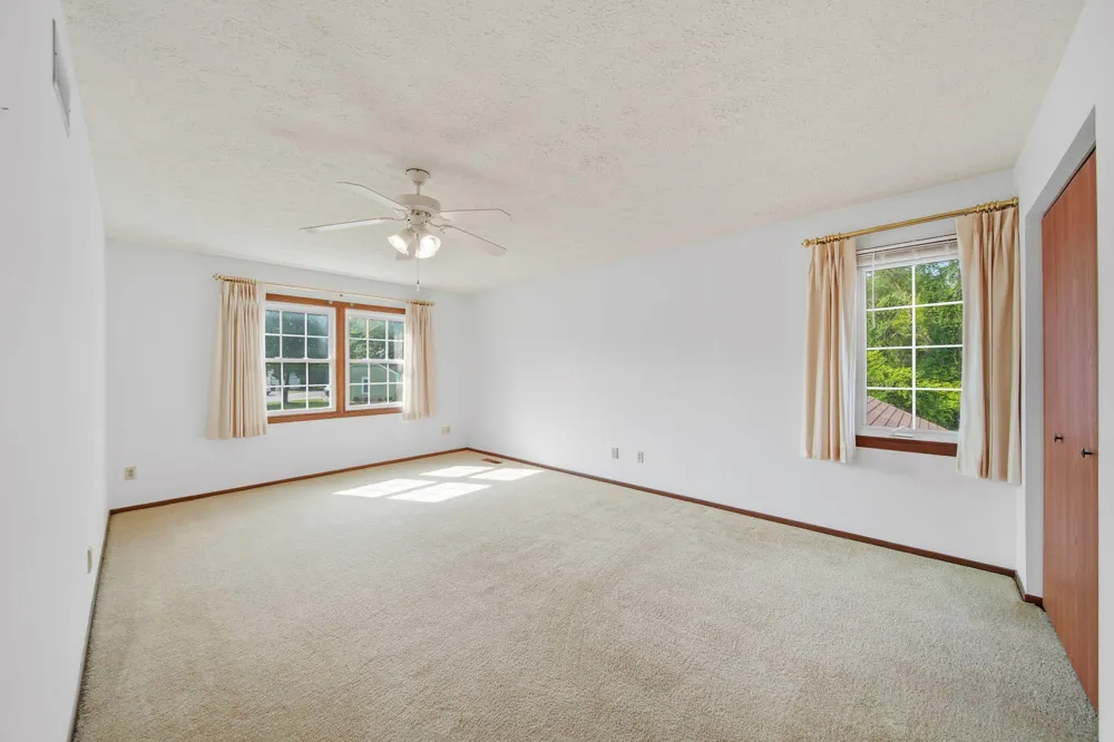 2760 Walden Woods Boulevard Jackson, MI 49201