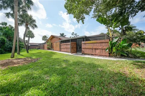 5625 Foxlake Drive