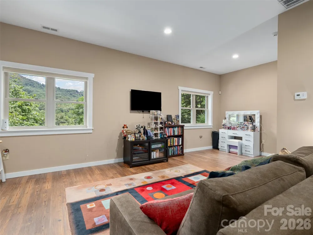 39 Maplewood Drive Maggie Valley, NC 28751