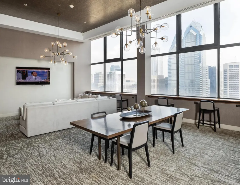 1500 LOCUST STREET #3111 Philadelphia, PA 19102