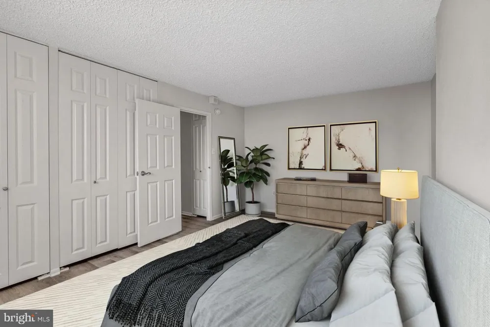 1500 LOCUST STREET #3111 Philadelphia, PA 19102