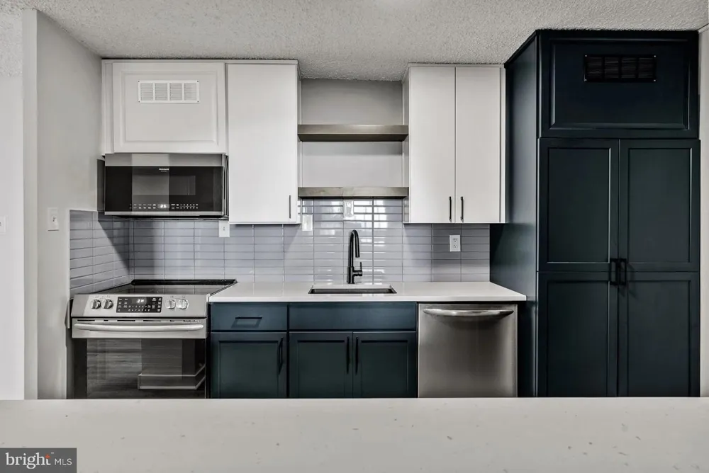 1500 LOCUST STREET #3111 Philadelphia, PA 19102