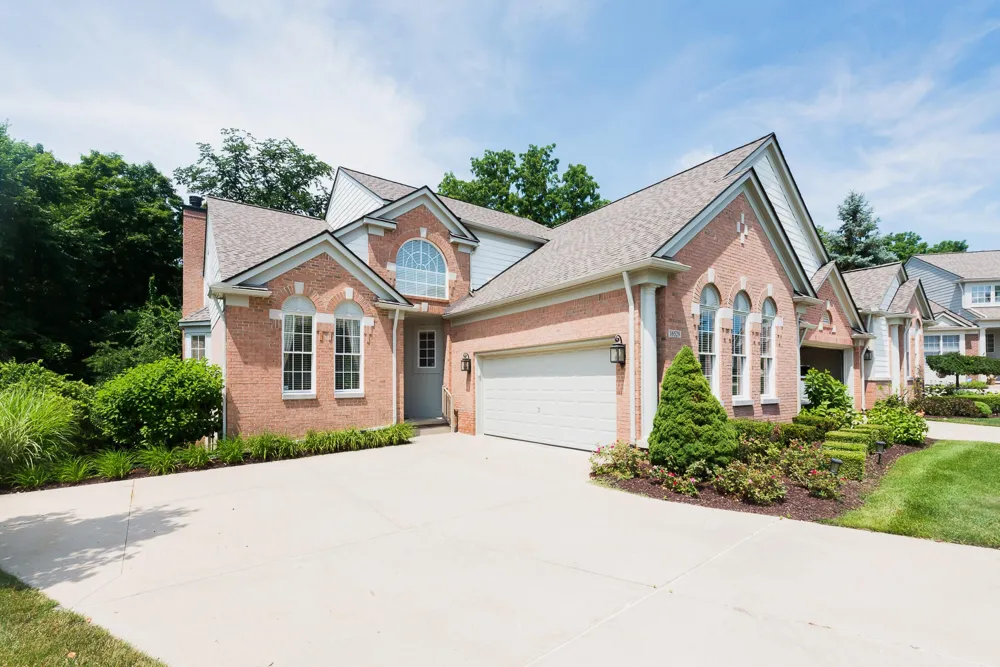 16529 Cottonwood Court Northville, MI 48168