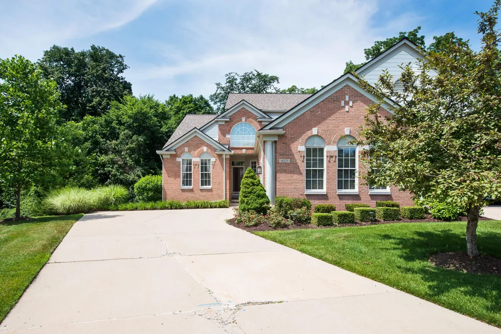 16529 Cottonwood Court Northville, MI 48168