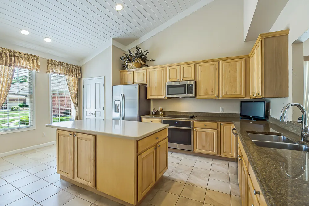 16529 Cottonwood Court Northville, MI 48168