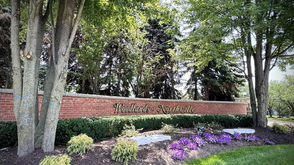 16529 Cottonwood Court Northville, MI 48168