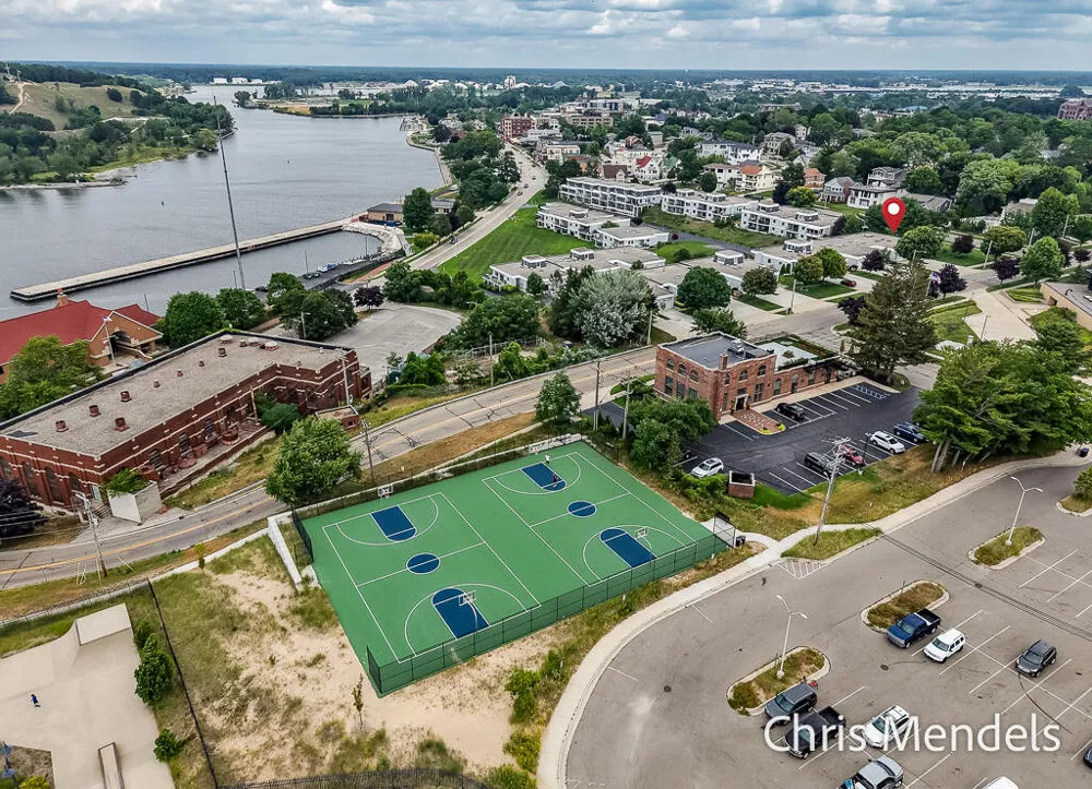 29 Sherman Avenue #24 Grand Haven, MI 49417