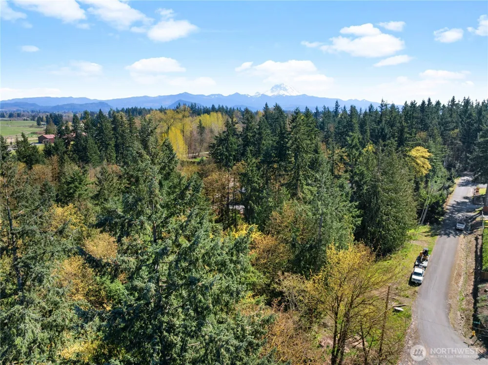 41298 214th Avenue SE Enumclaw, WA 98022