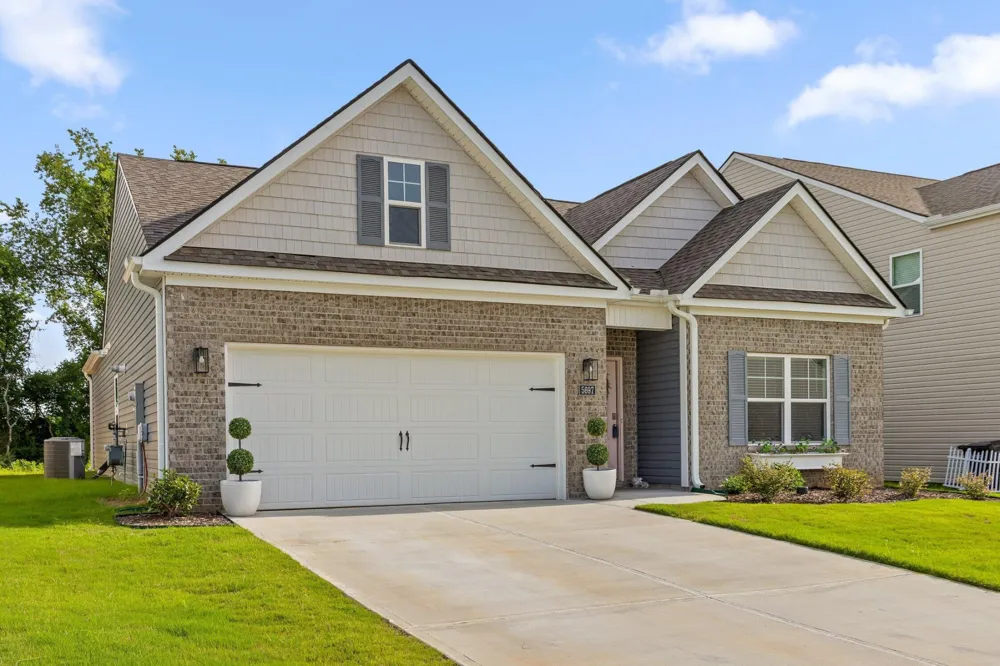 5697 Prickly Loop Ooltewah, TN 37363