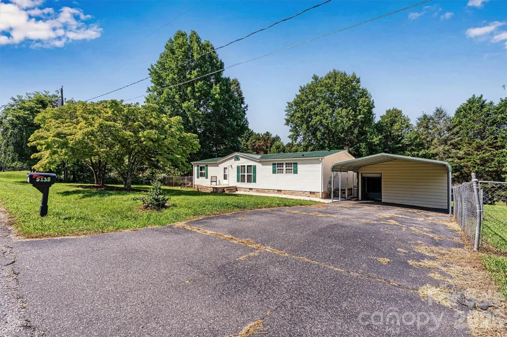 5135 36th Street Drive NE Hickory, NC 28601
