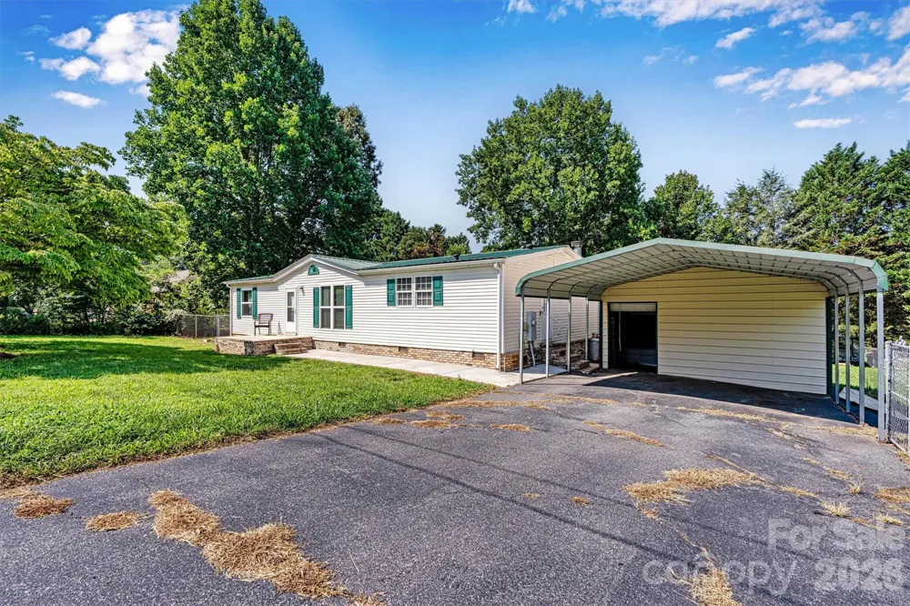 5135 36th Street Drive NE Hickory, NC 28601
