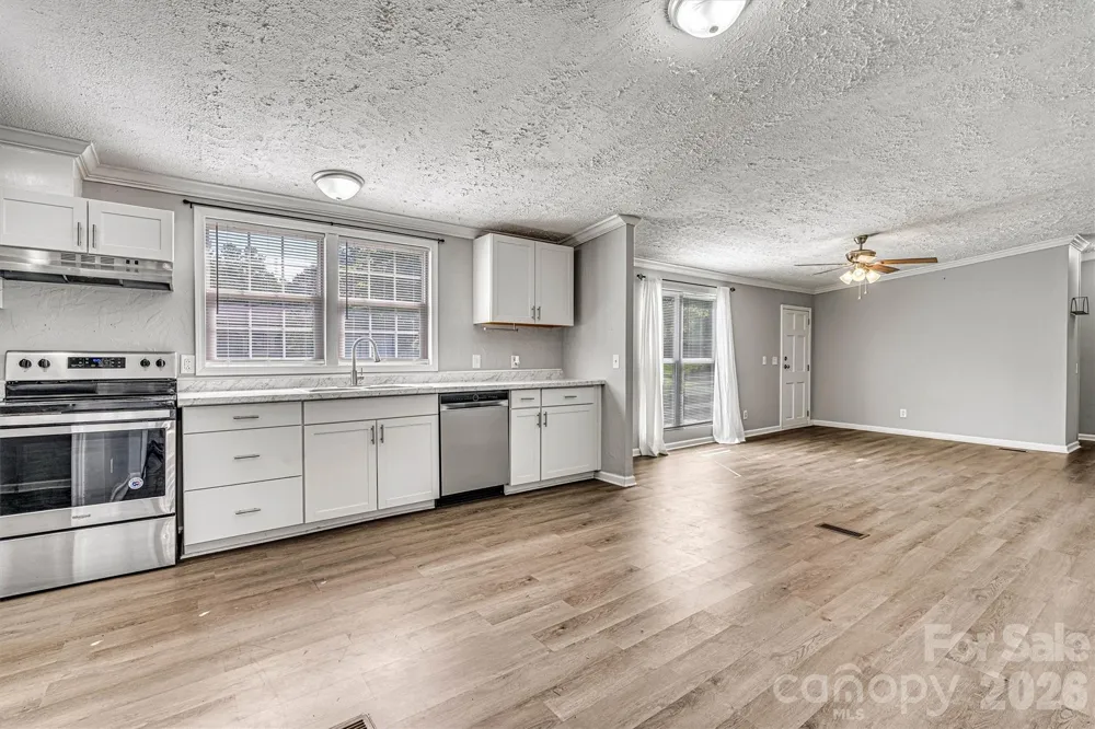 5135 36th Street Drive NE Hickory, NC 28601