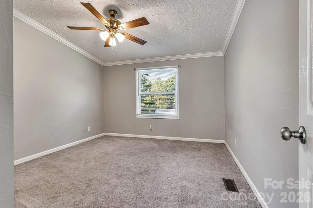 5135 36th Street Drive NE Hickory, NC 28601