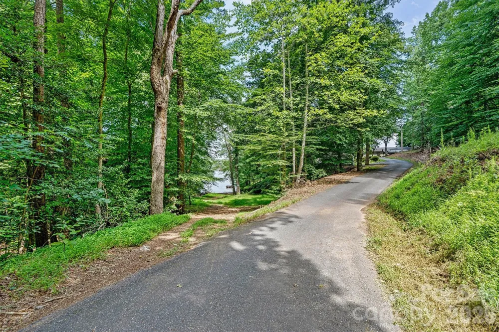 5135 36th Street Drive NE Hickory, NC 28601